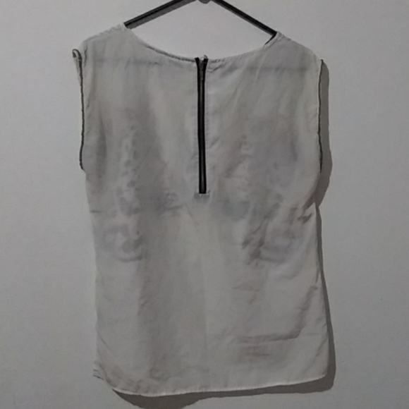 Blouse - Picture 2 of 2